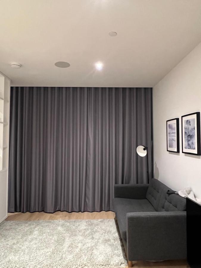 הית'רו London Heathrow Airport Apartment Voyager House Terminal 12345 - Ev Electric And Parking Available מראה חיצוני תמונה